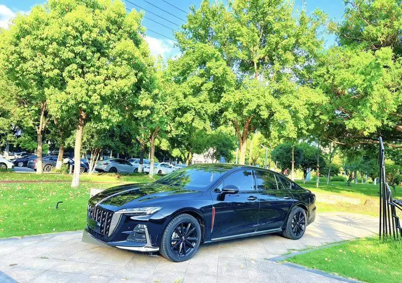 Hongqi H6 2024 2.0T Zhiyi Edition