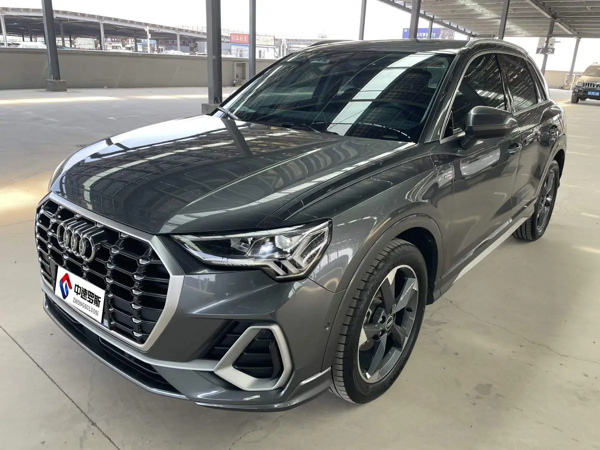 Audi Q3 2022 35 TFSI Stylish and Dynamic
