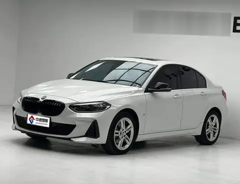 BMW 1 السلسلة 2023 120i M Sport Night Edition