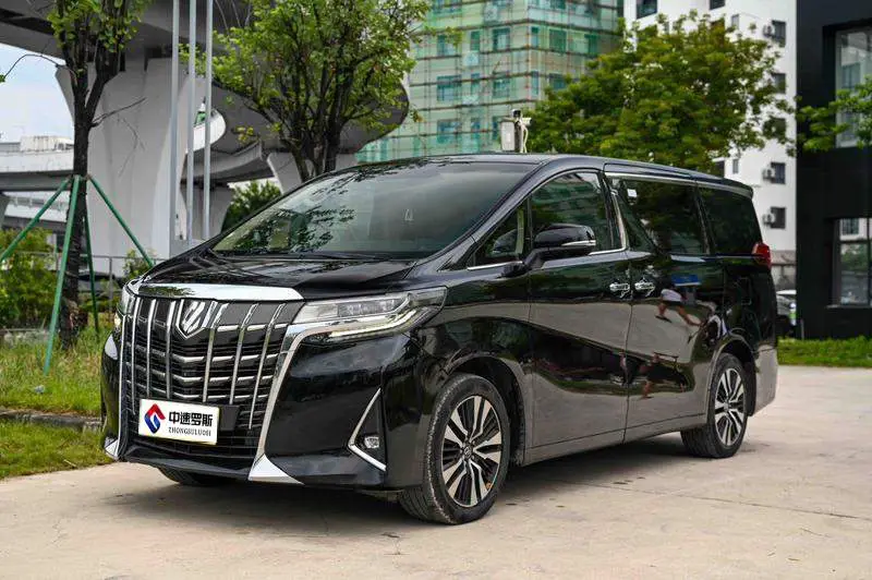 Alpha 2018 facelift 3.5L Premium Edition