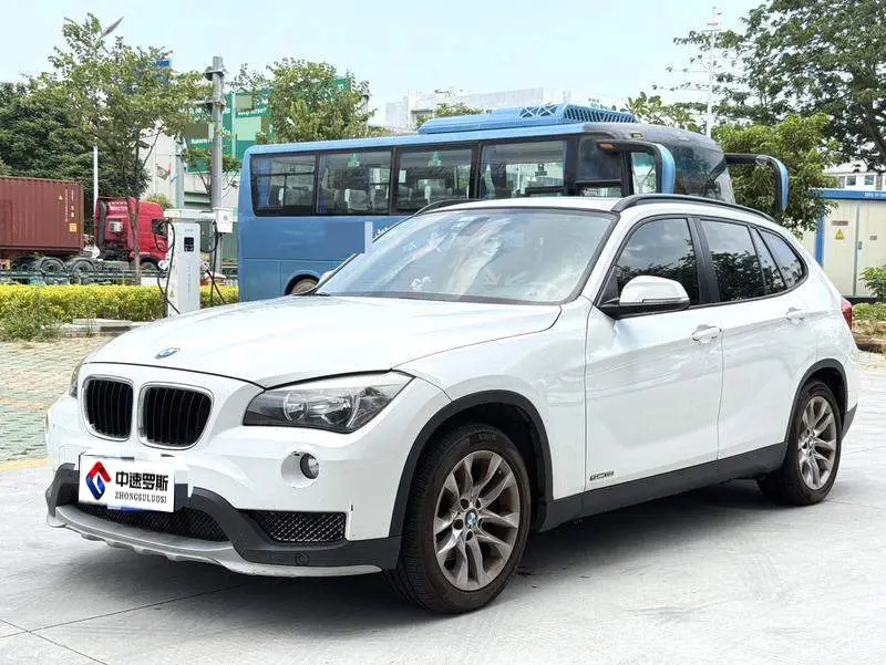 BMW X1 2015 sDrive18i Fashion Upgrade Edition