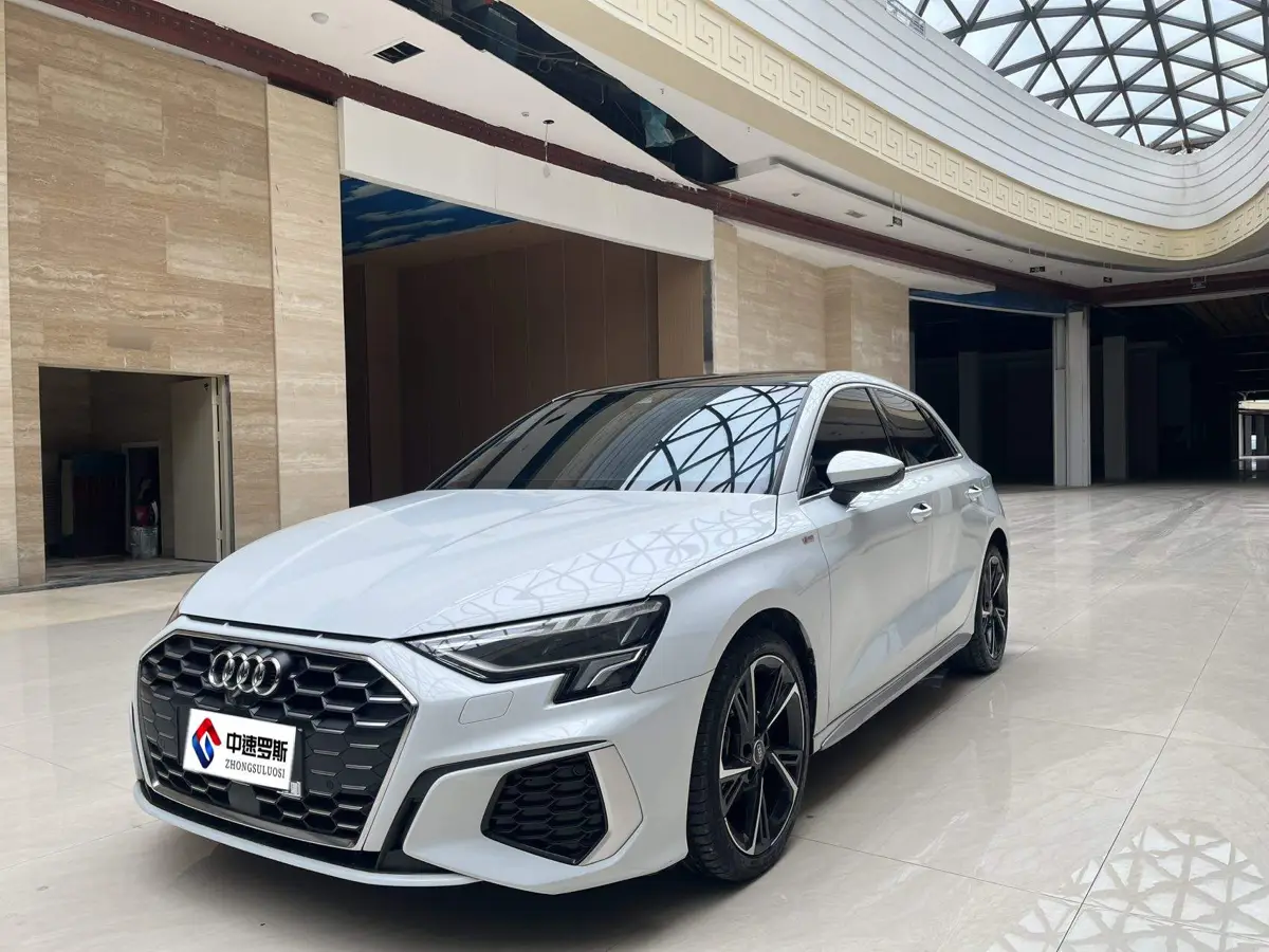 Audi A3 2022 Sportback 35 TFSI Stylish and sporty
