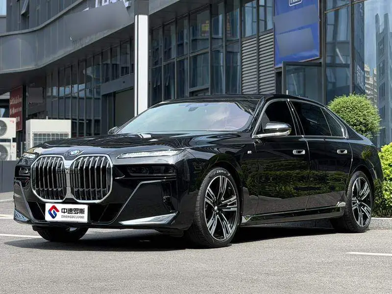 BMW 7 ซีรีส์ 2023 740Li Premium M Sport Package