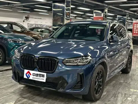 BMW iX3 2022 facelift leading model