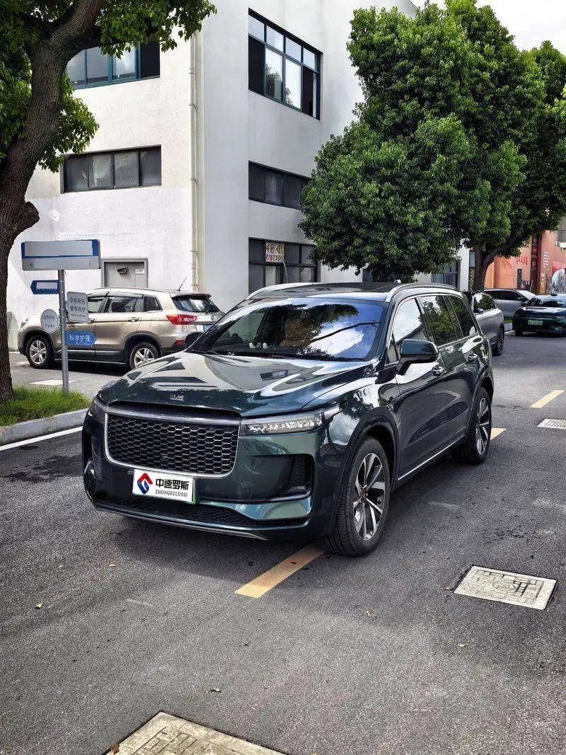 Ideal ONE 2021 Extended Range 6-seater Edition