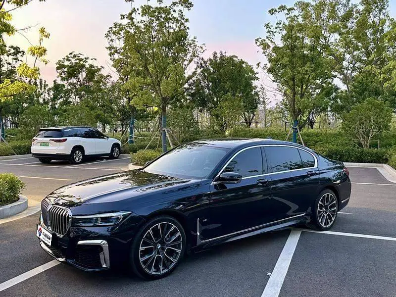 BMW 7 Series 2019 740Li Premium M Sport Package