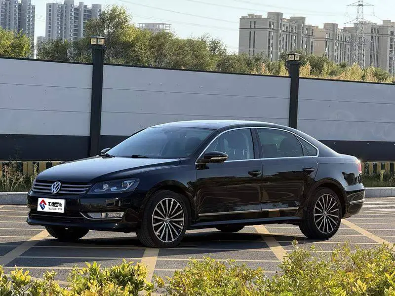 Passat 2015 1.8TSI DSG Royal Edition