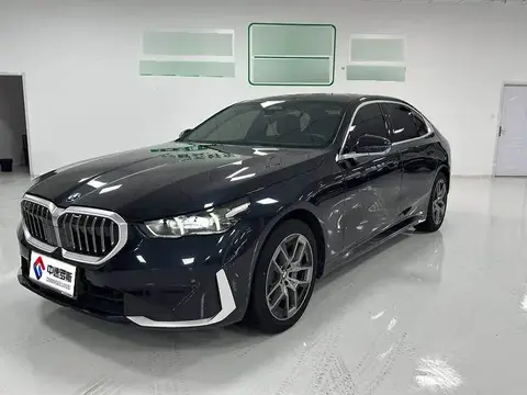 BMW 5 ซีรีส์ 2024 530Li Leading Luxury Package