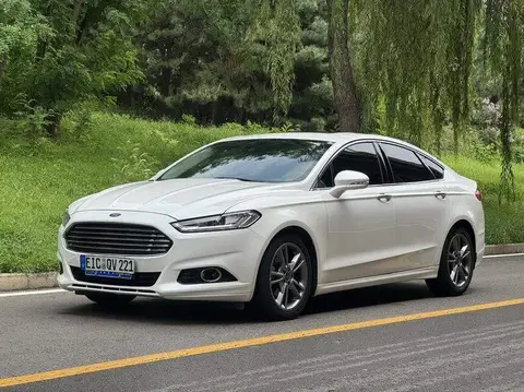 Mondeo 2013 2.0L GTDi240 luxury sports model