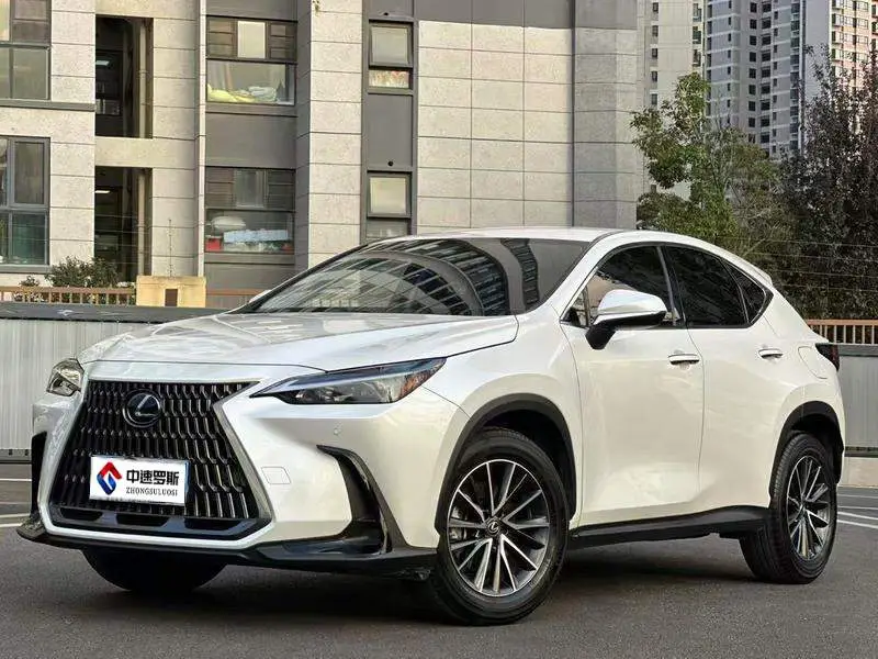 Lexus NX 2022 260 FWD Skyactiv