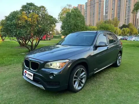 BMW X1 2013 sระบบขับเคลื่อน18i Sports Design Package