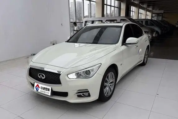 Infiniti Q50L 2016 2.0T Enjoy Edition