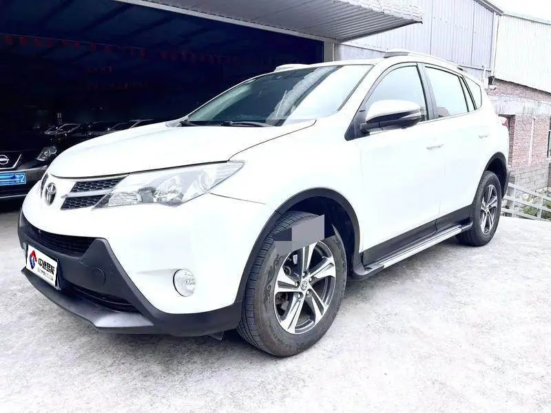 RAV4 Rongfang 2015 2.0L CVT 2WD Fashion Edition