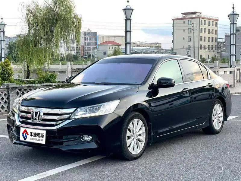 Accord 2014 2.4L EXN Luxury Navigation Edition