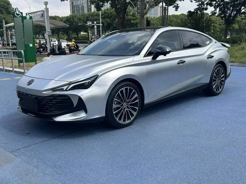 MG7 2023 1.5T DCT Elegant Edition