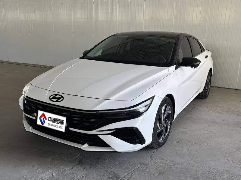 Elantra 2023 1.5L CVT LUX Premium Edition
