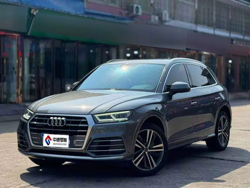 Audi Q5L 2020 40 TFSI facelift model