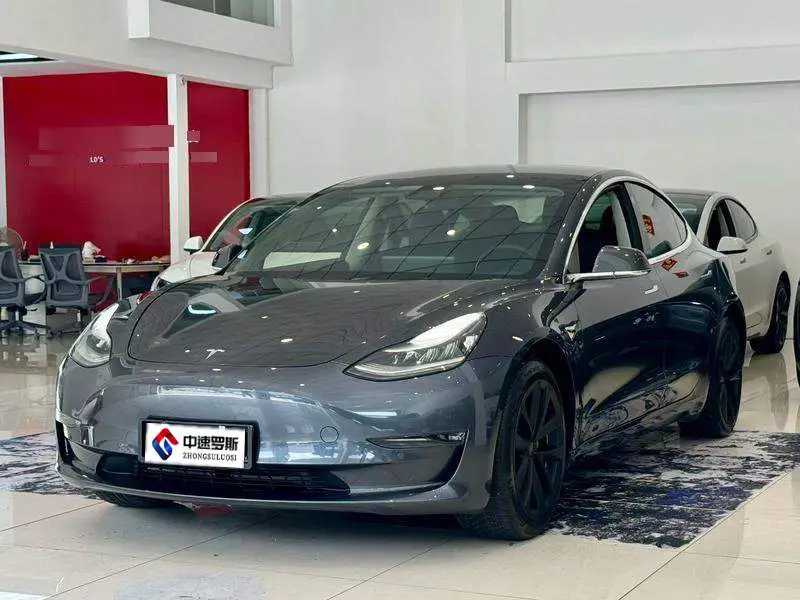 Modelo 3 2020 facelifted long-range rear-wheel drive version