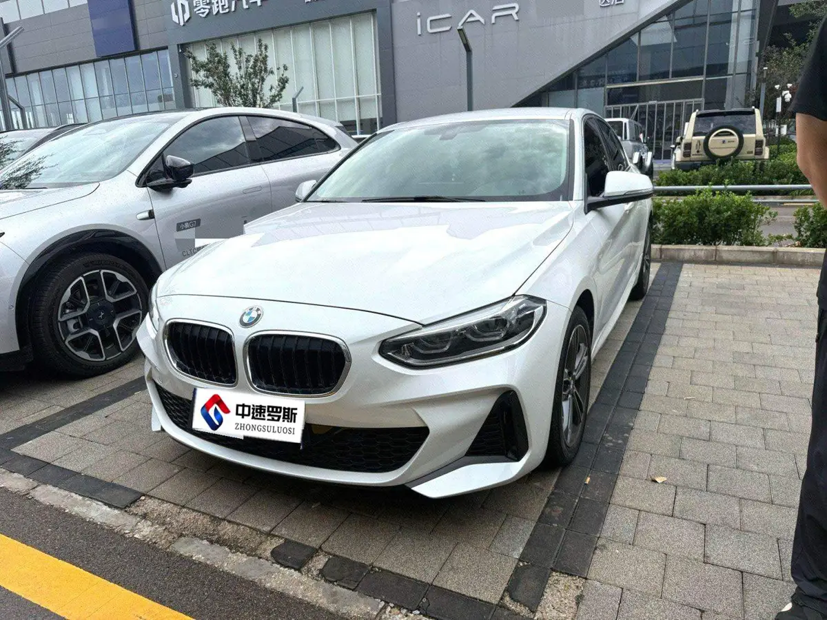 BMW 1 Dòng xe 2022 120i M Sport