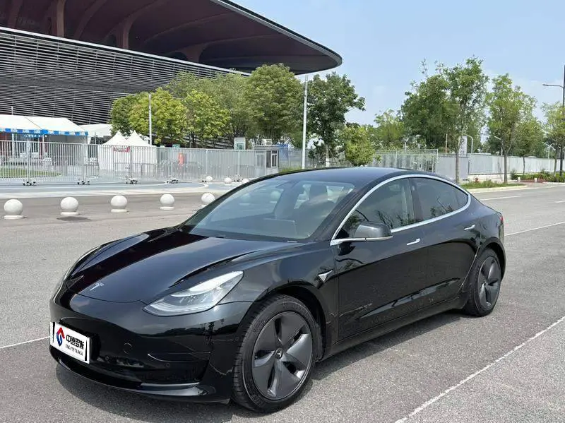 Model 3 2020 Standard Range RWD Upgraded Version