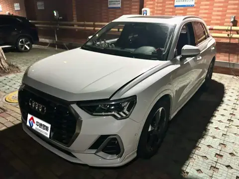 Audi Q3 2022 35 TFSI Stylish and Dynamic