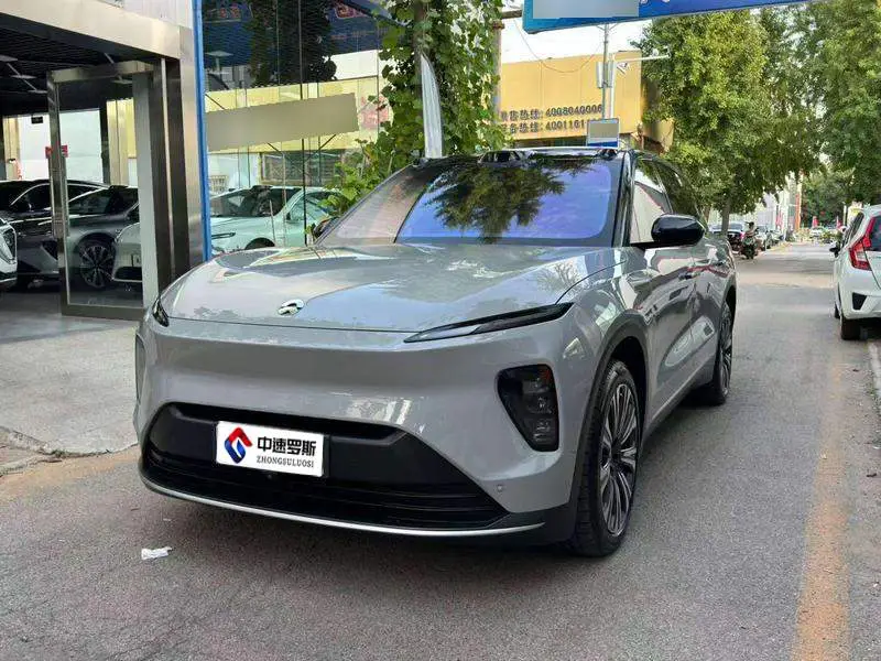 NIO ES8 2024 75kWh
