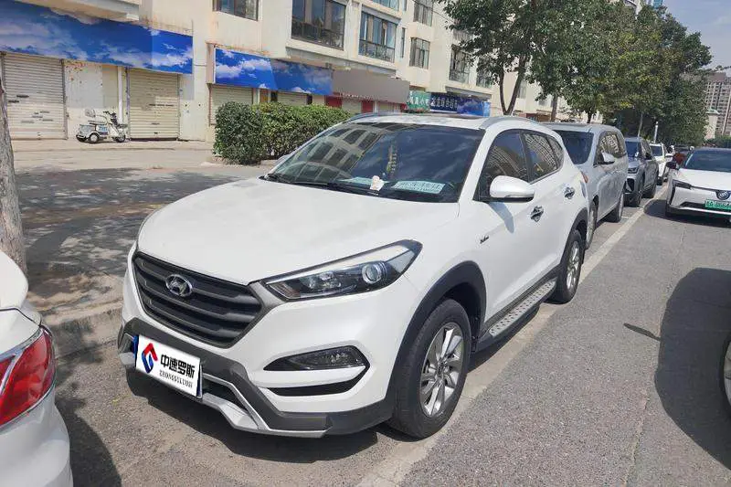 Tucson 2015 1.6T dual-clutch two-wheel drive intelligent model