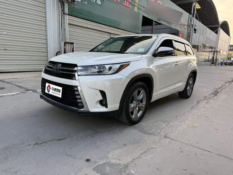 Highlander 2018 2.0T 4WD Premium Edition 7 Seaters National VI