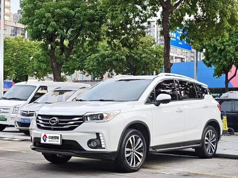 Trumpchi GS4 2017 235T Automatic 2WD Luxury Smart Edition