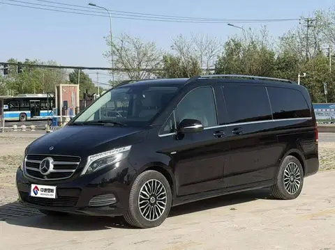 Mercedes-Benz V-Class 2018 V 260 Premium Edition National V