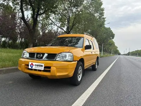 Nissan ZN van 2013 2.4L 2WD Luxury 5 Seater