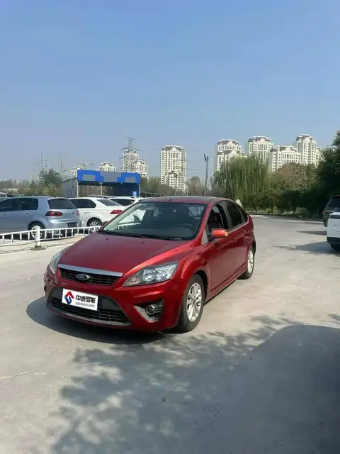 Fox 2011 Hatchback 1.8L Automatic Fashion รุ่น