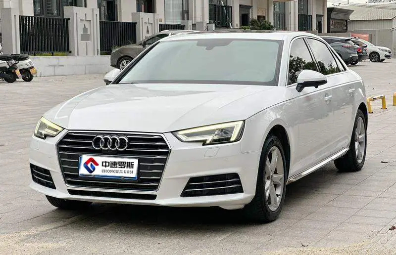 Audi A4L 2017 Plus 40 TFSI Fashion Edition