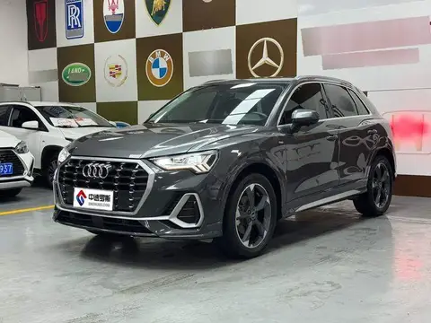 Audi Q3 2022 35 TFSI Stylish and Dynamic