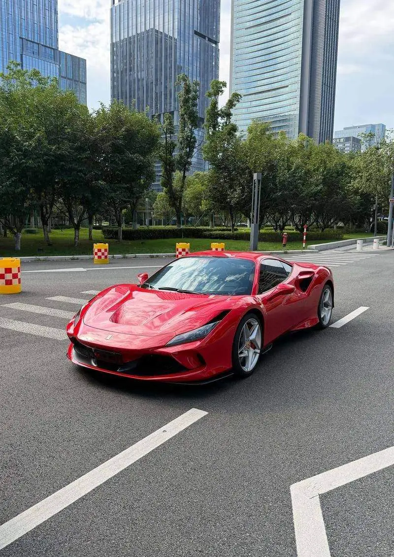 Ferrari F8 2019 Tributo 3.9T V8