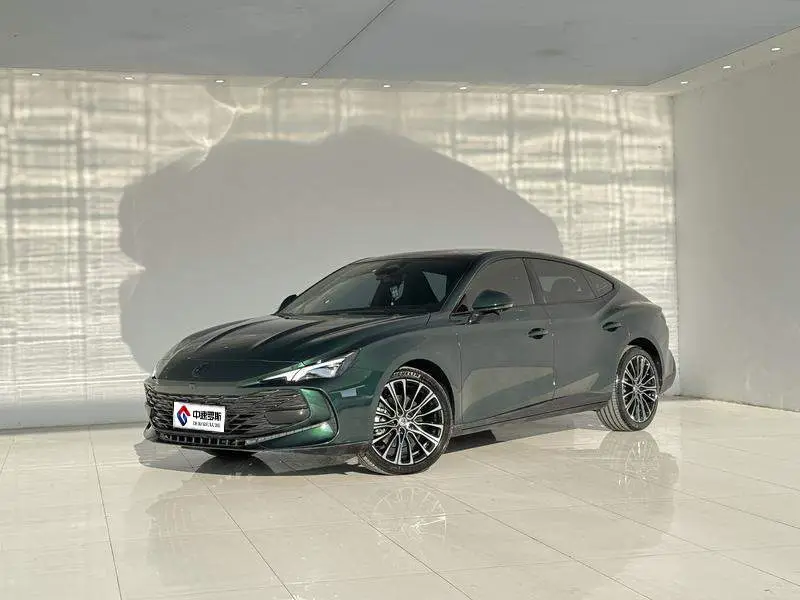MG7 2023 1.5T DCT Elegant Edition