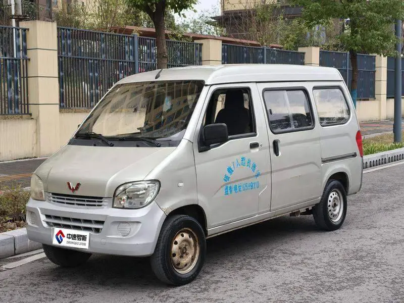 Wuling Light 2013 1.0L basic model