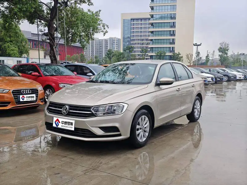 Bora 2016 1.6L Automatic Fashion Model
