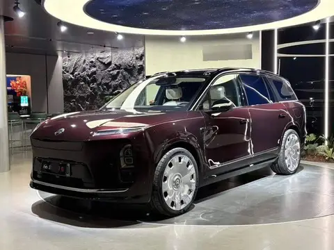 NIO ES8 2026 Six-Seat Executive Signature Edition