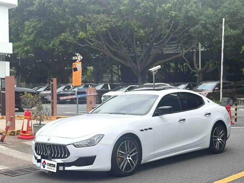 Ghibli 2014 3.0T Standard Edition