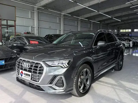 Audi Q3 2022 35 TFSI Stylish and Dynamic