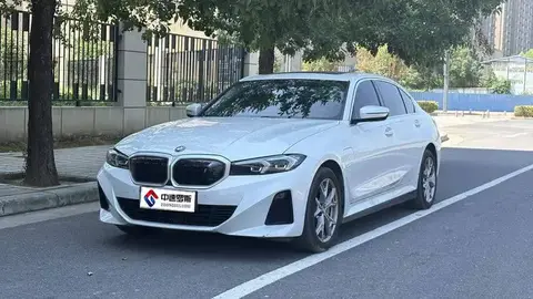 BMW i3 2022 eنظام الدفع 35 L