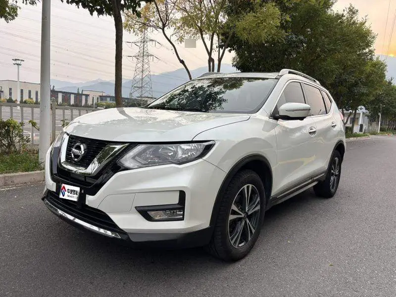 X-Trail 2017 2.5L CVT Deluxe 4WD