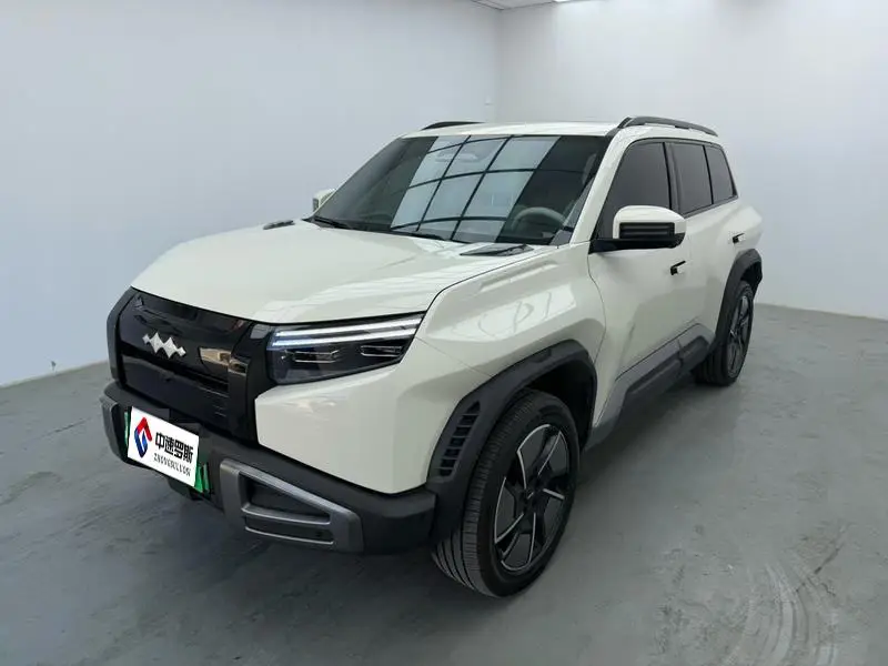 Titanium 3 2025 501km AWD Max Edition
