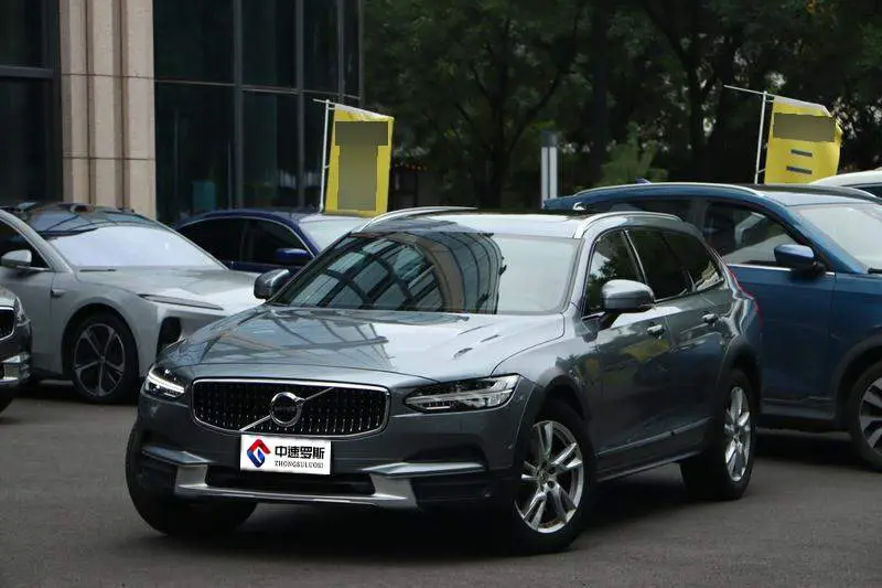 Volvo V90 2017 Cross Country T5 AWD Zhiyuan Edition