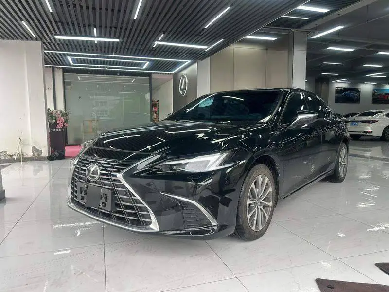 Lexus ES 2025 200 Premium Edition