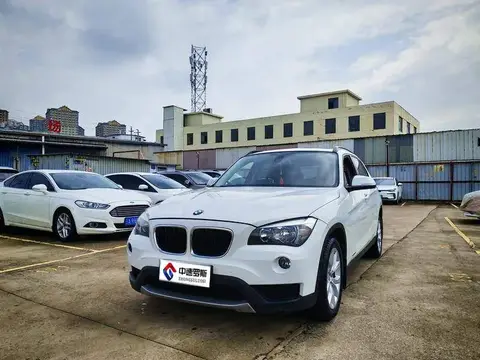 BMW X1 2013 sHệ dẫn động18i Fashion