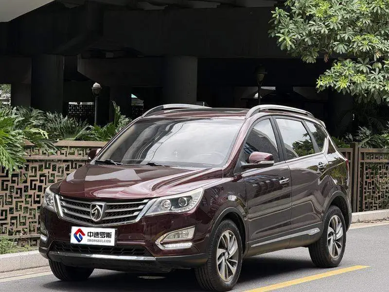 Baojun 560 2015 1.8L Manual Luxury Model