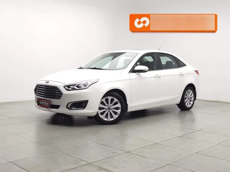 Furis 2015 1.5L Automatic Fashion Mẫu