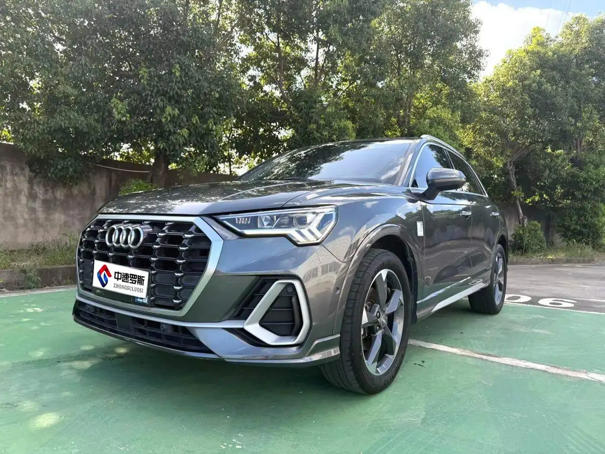 Audi Q3 2021 35 TFSI Stylish and Dynamic